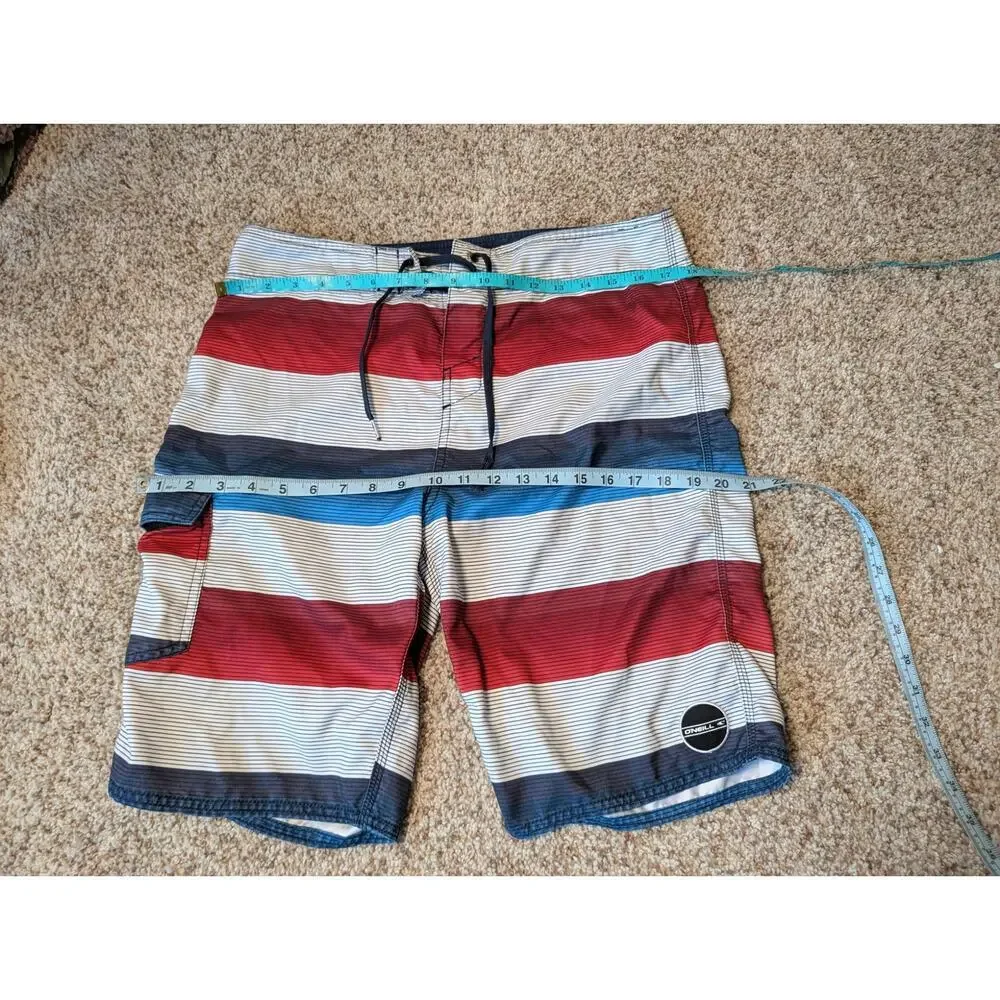 O'NEILL Mens Santa Cruz red, white & blue striped board shorts; Swim trunks; 32